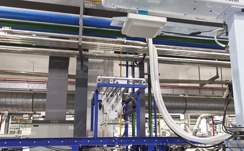 工业RFID读写器和天线助力保时捷新车开发